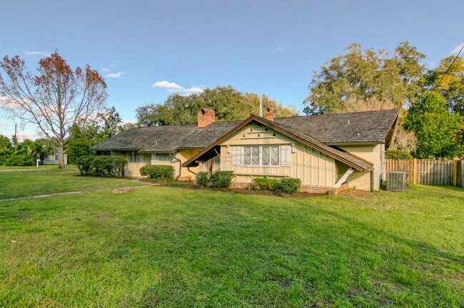 Photo - Charming 3 Bed/2 Bath Home for rent in the...