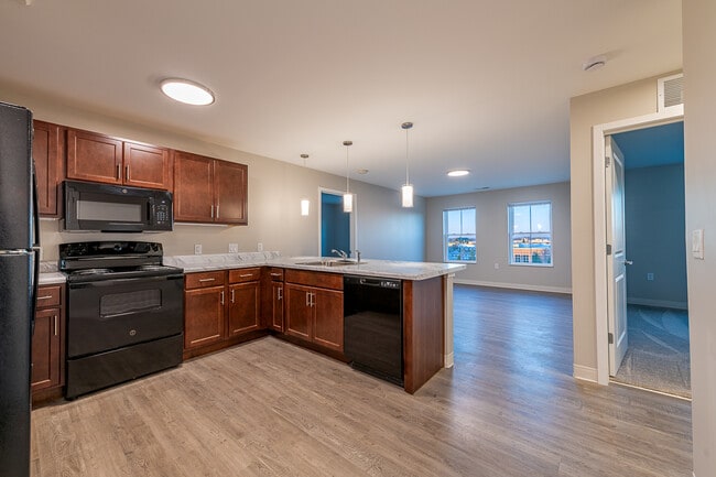 Photo - Austin Commons