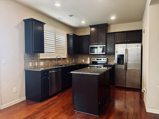 Photo - 2214 Spicy Pine Ln