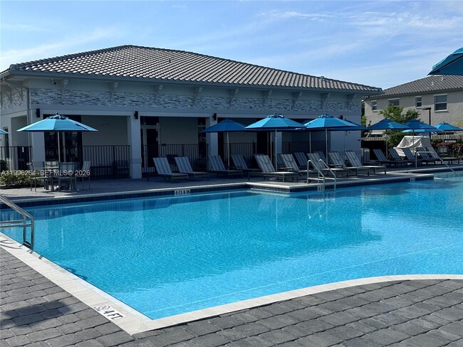 Photo - 2671 SE 10th St