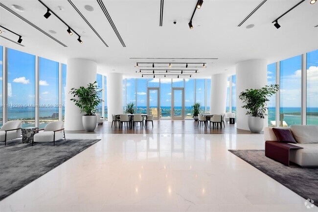 Building Photo - 300 Biscayne Blvd Way Unit 1005 Rental