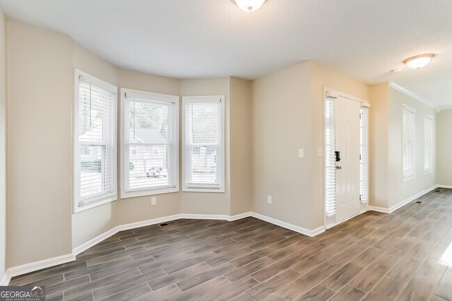 Photo - 3100 Rome Ct SW