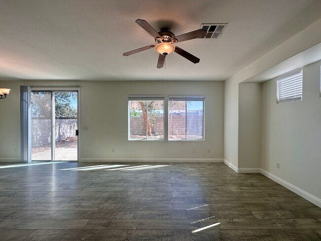 Photo - 4 BED 3 BATH HOME W/BONUS ROOM IN GATED COMMUNITY