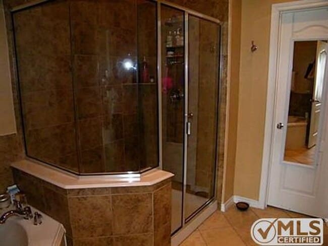 Photo - 15840 Breedlove Pl