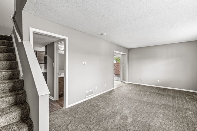 Photo - Oakbrook Village Apartments