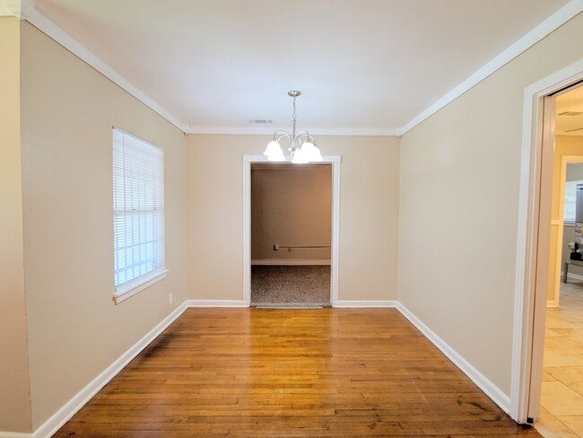 Photo - 1223 Shawnee St