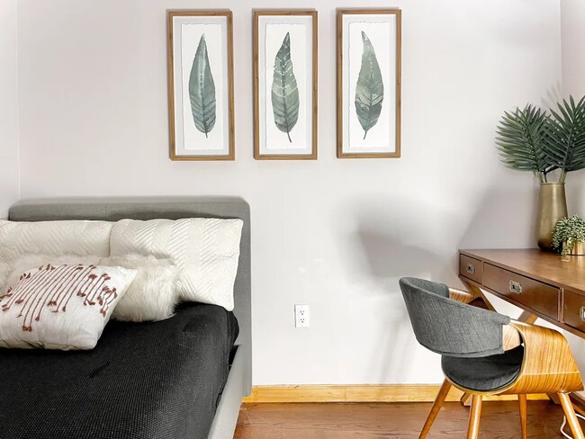 Photo - Furnished room/NOT APARTMENT Unit 3L