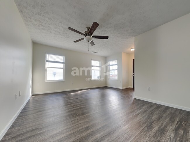 Photo - 918 Arthur St