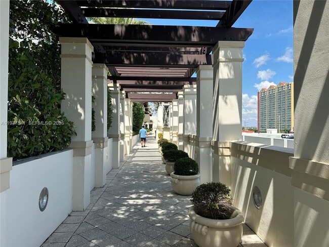 Photo - 150 Sunny Isles Blvd Unidad 1-1102
