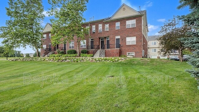 43018 Burlington Dr