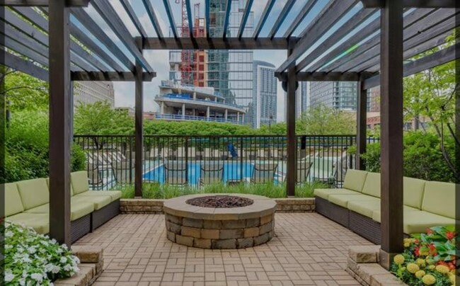 400 N La Salle Dr Unit 3201