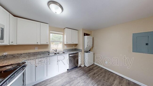 Photo - 2405 E St Vrain St Unit 106