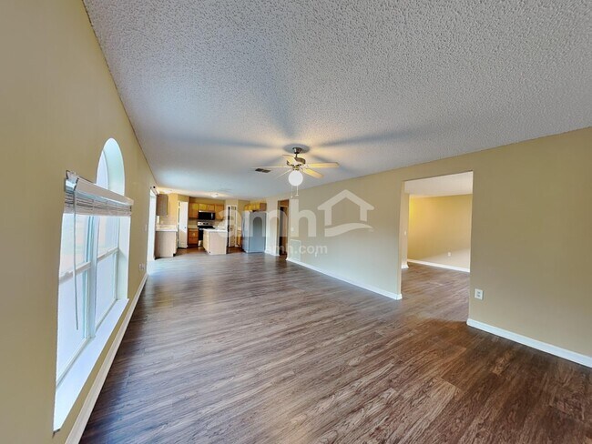 Photo - 16452 Corner Lake Dr