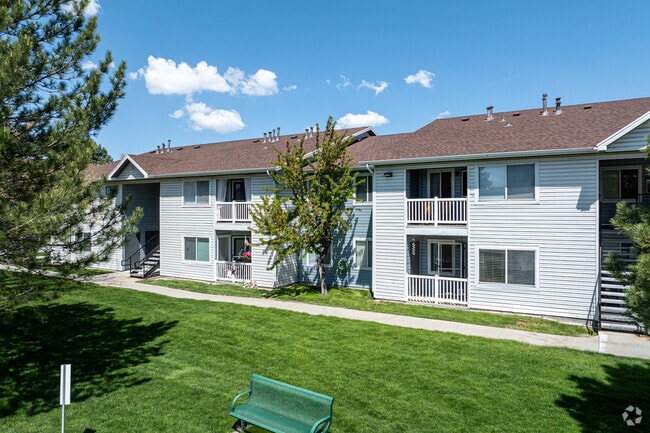 Building Photo - Lakeside Village UT