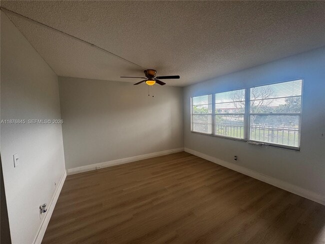 Building Photo - 13355 SW 9th Ct Unit 310H