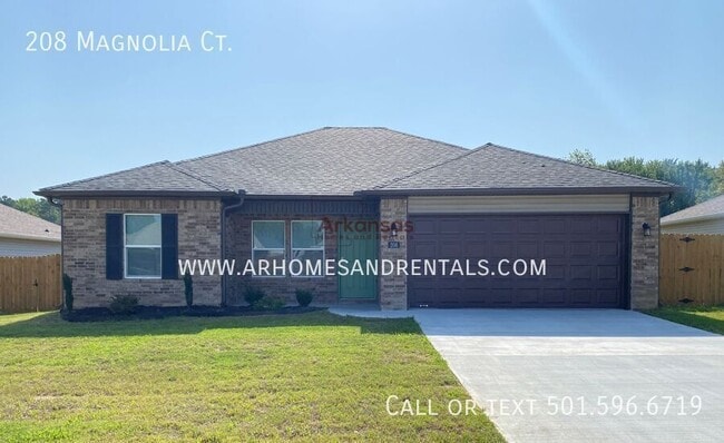 Building Photo - 208 Magnolia Ct