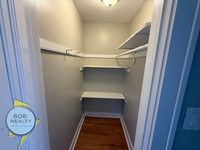 Photo - 2140 Clarence Ave Unidad 2S