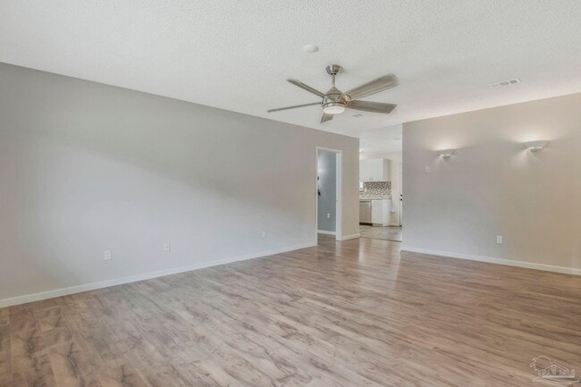 Photo - 2325 Merle Cir