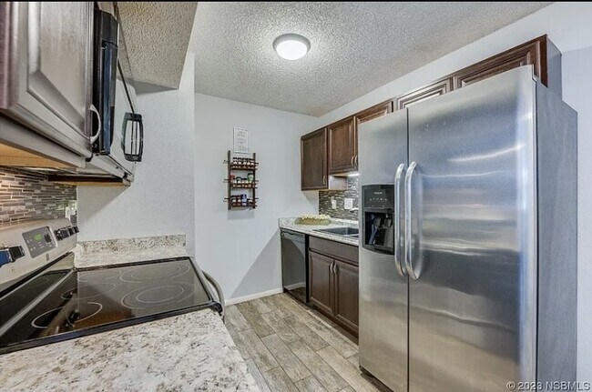 1600 Big Tree Rd Unit O 4
