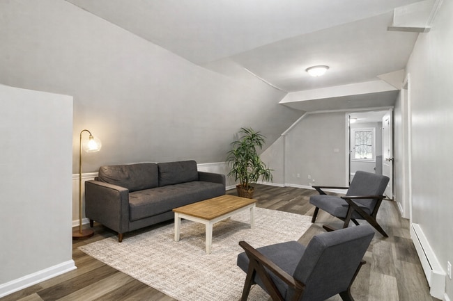Shared living room! - 136 Shelton Ave Unit Room 4