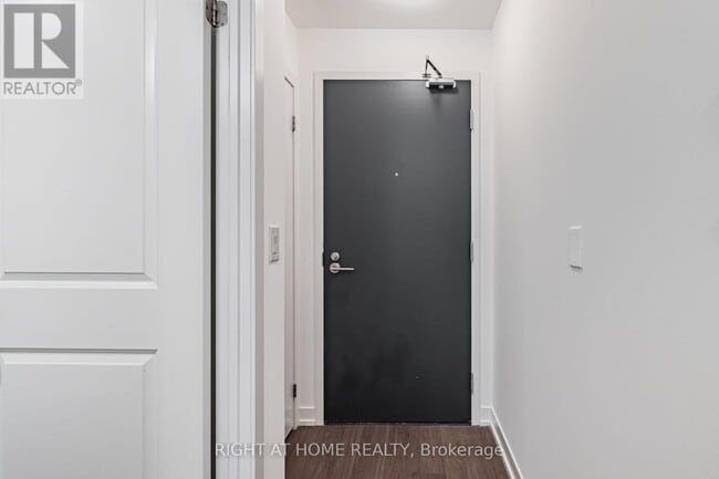 Photo - 105 George St Unit 312
