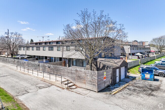 240-280 Montmorency