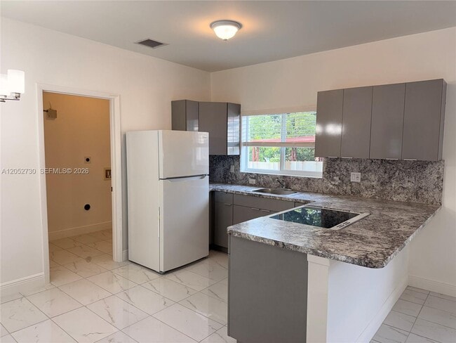 Photo - 3027 NW 23rd Ave Unit 2