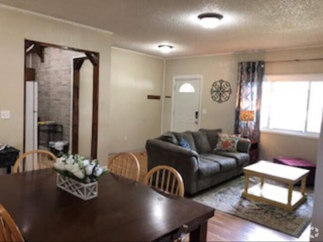 Building Photo - 526 S 225 W Rental