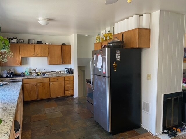 Photo - 4565 Moorhead Ave