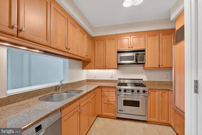 1155 23rd St NW Unidad 5J
