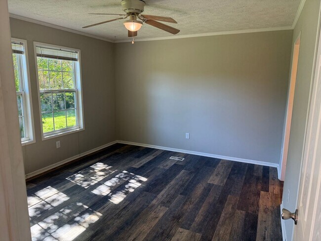 Photo - Pittsboro Ranch 3 bedroom/2 bath Available for immediate move in!