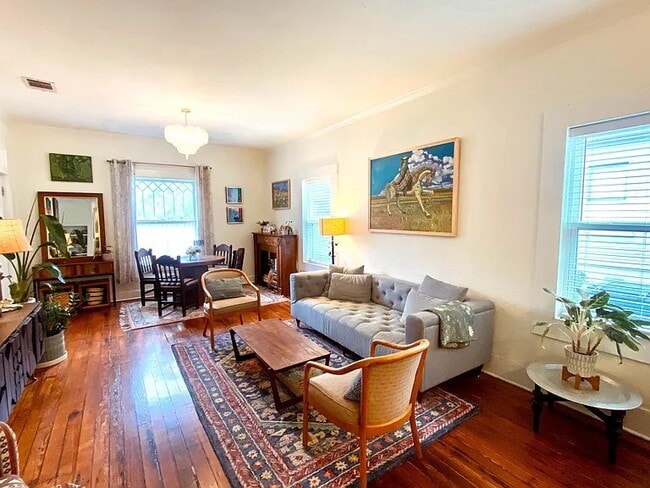 Photo - 531 W Huisache Ave