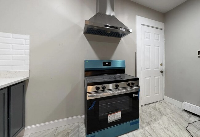 Photo - 84 Chatham St Unit 2