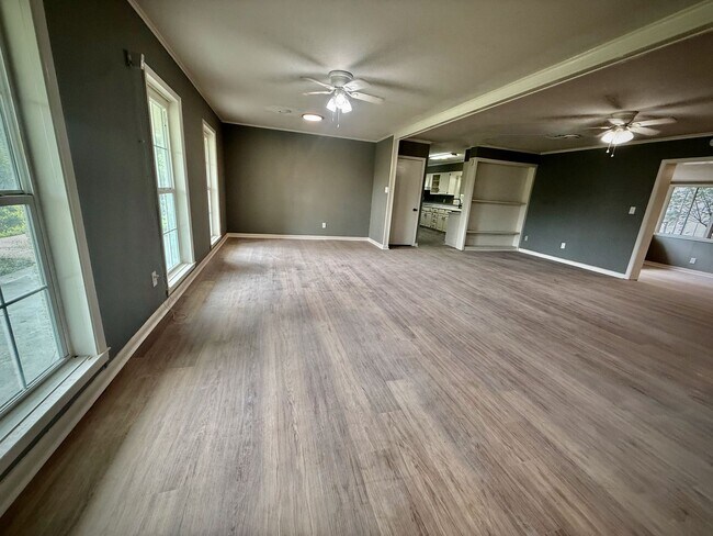 Photo - 3 bed 2 bath home recently renovated