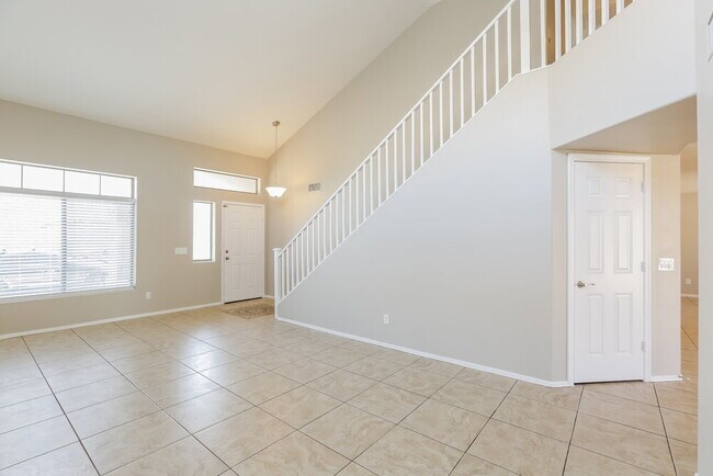 Photo - 6216 S 52nd Dr