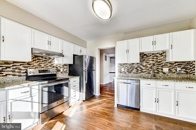 Photo - 5668 Ridge View Dr