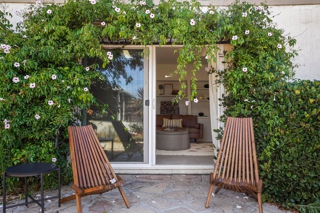 Building Photo - 3640 Princeton Ave