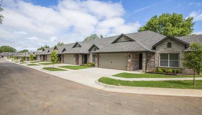 ***1700 S. Dixieland #102*** - ***1700 S. Dixieland #102*** House