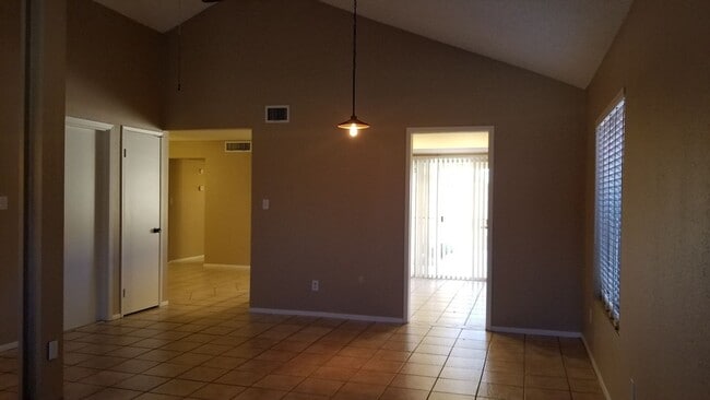 Photo - EXCELLENT CORNER LOT HOME IN ADULT COMMUNITY!