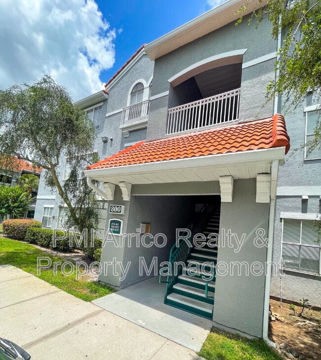 Building Photo - 18001 Richmond Pl Dr Unit Apt 820