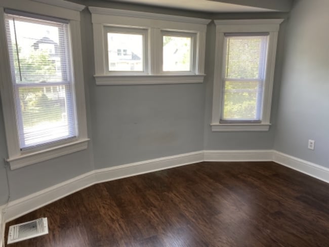 Photo - 1 W Franklin St Unit Apt 2