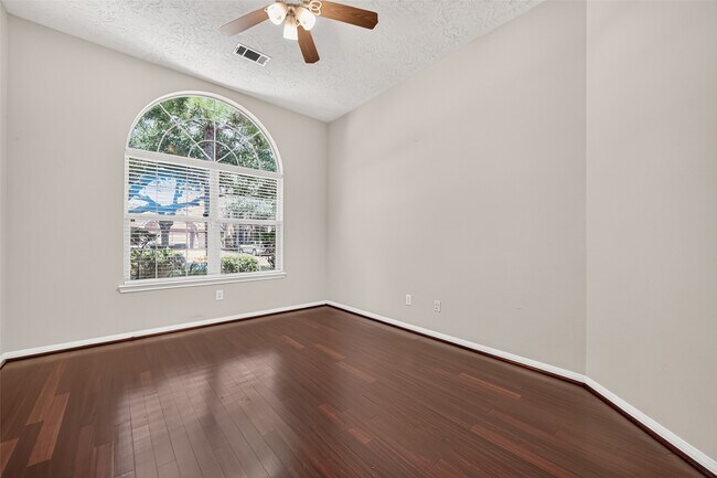 Photo - 1514 Coyote Hills Ln