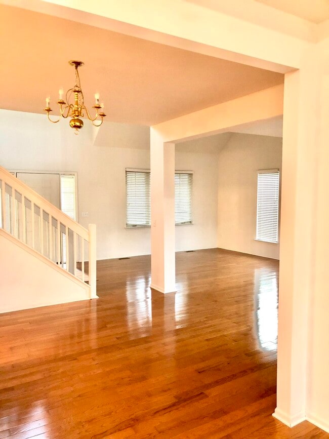 Photo - 6145 Gabrielle Ave