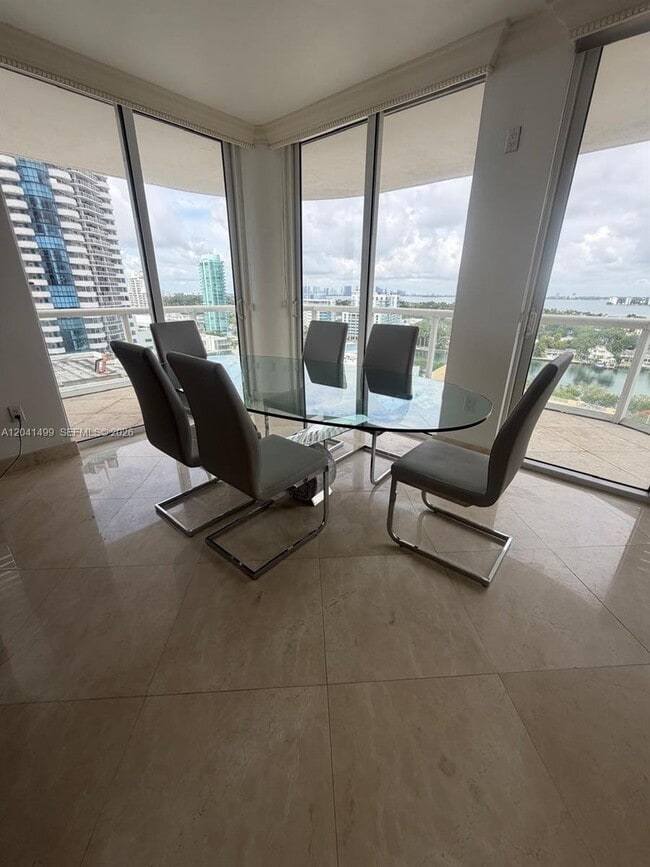 6365 Collins Ave Unidad 1707
