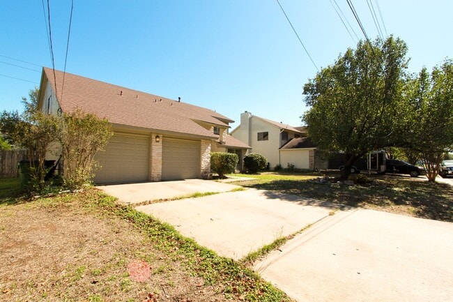 Photo - Updated 4 Bedroom • 2.5 Bath • West Round Rock • Downstairs Primary Suite • Two Living Areas • La...