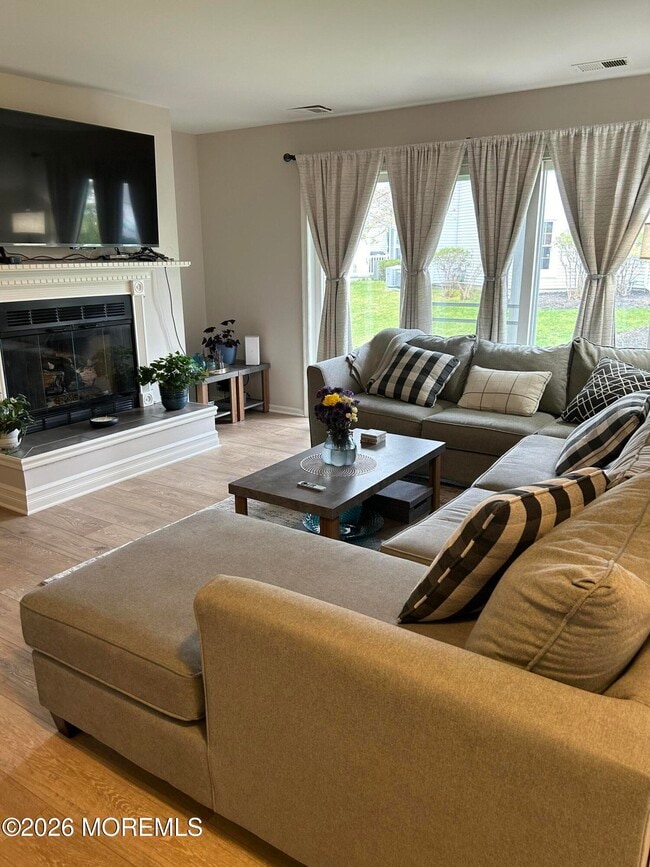 Photo - 165 Jefferson Dr