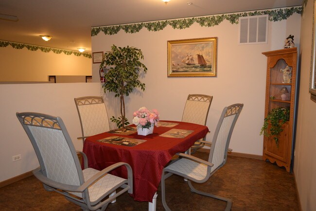 Photo - Sunset Village