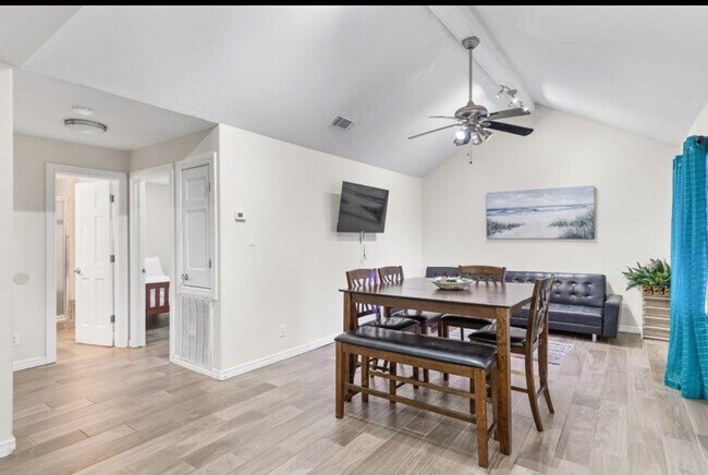 Photo - 102 W Corral St Unit 3