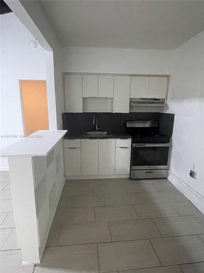 Photo - 760 NE 122nd St Unidad 4