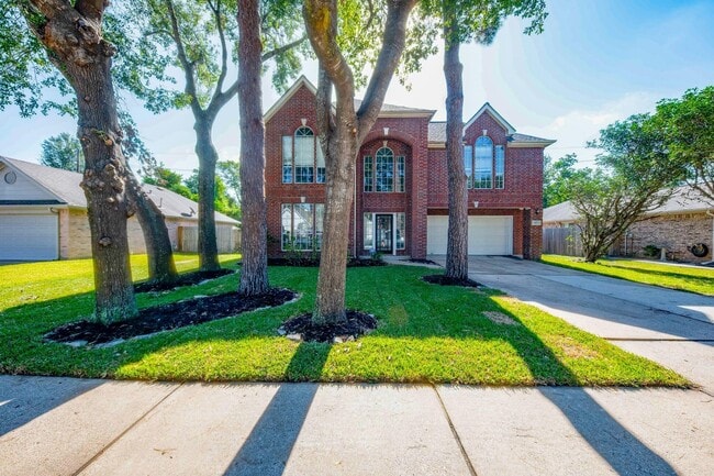 Building Photo - 14011 Cypress Falls Dr